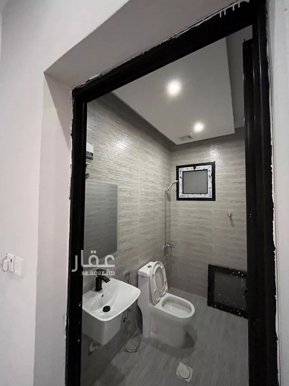 فيلا للإيجار في شارع الاعتماد, حي الأمواج, مدينة الخبر, المنطقة الشرقية 1 صورة