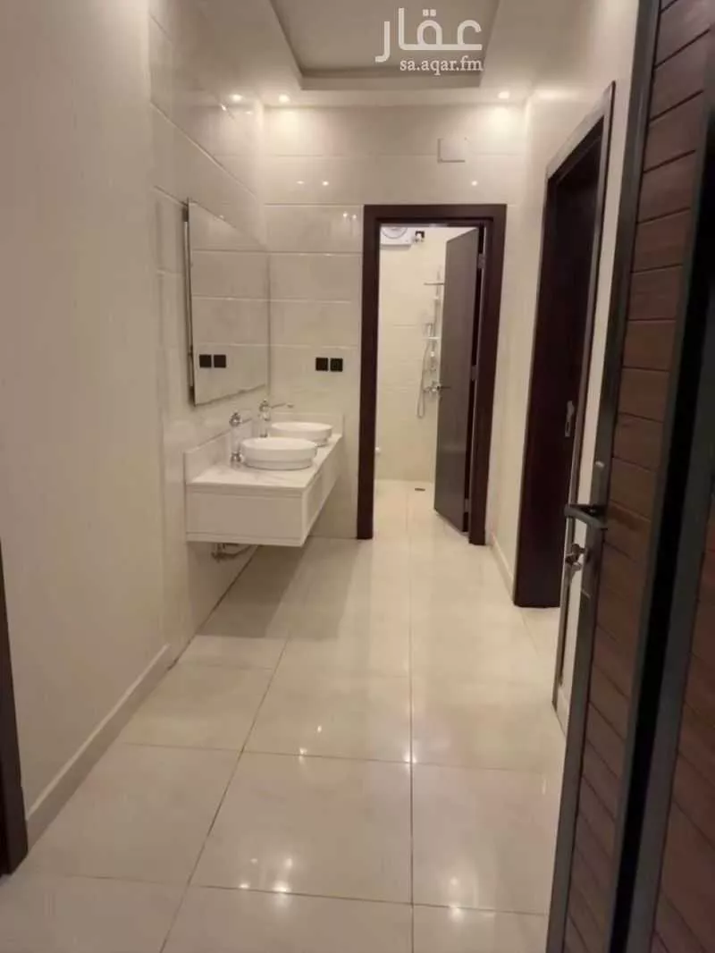 شقة للبيع في شارع جابر علي علي علواني, حي المحمدية 2, مدينة جازان, منطقة جازان 1 صورة