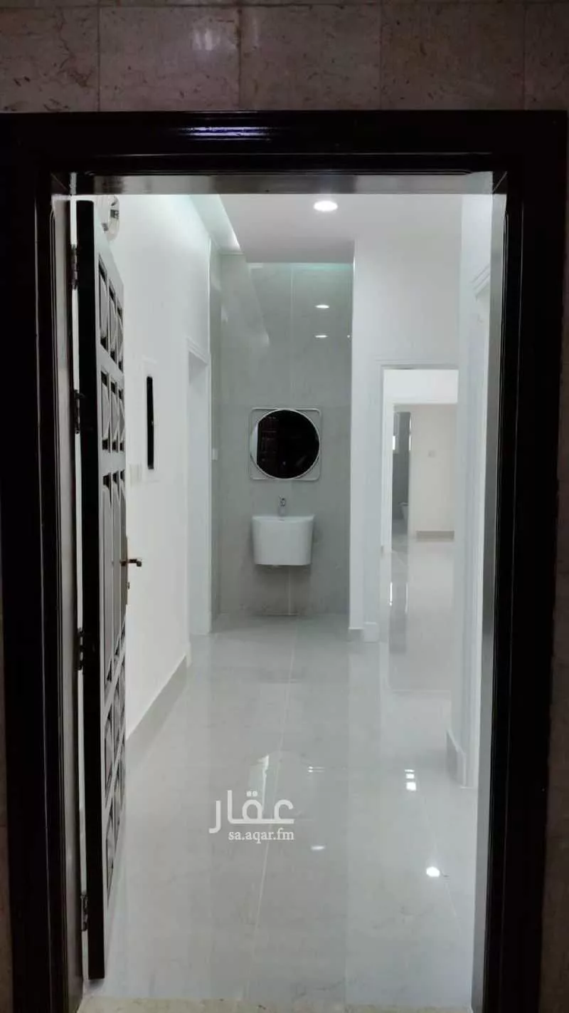 شقة للإيجار في شارع المدينه المنوره, حي ظهرة البديعة, مدينة الرياض, منطقة الرياض 1 صورة