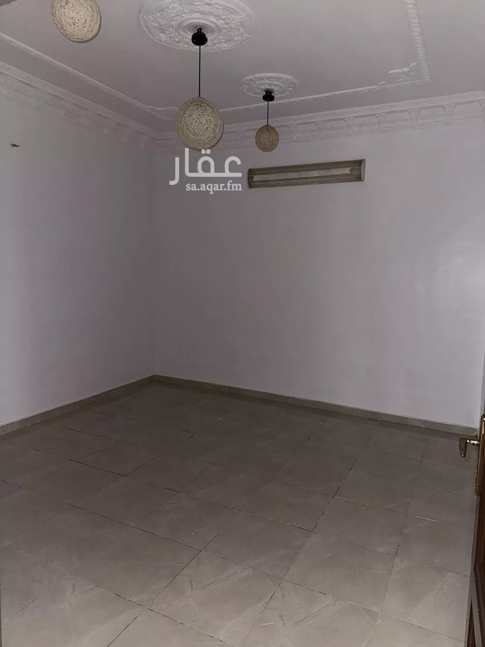 عمارة للبيع في شارع جيزان, حي الشهداء الشمالية, مدينة الطائف, منطقة مكة المكرمة 1 صورة