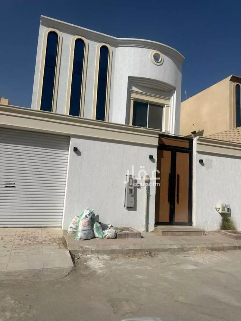 فيلا للبيع في شارع أحمد البري, حي الرفيعة, مدينة الرياض, منطقة الرياض 1 صورة