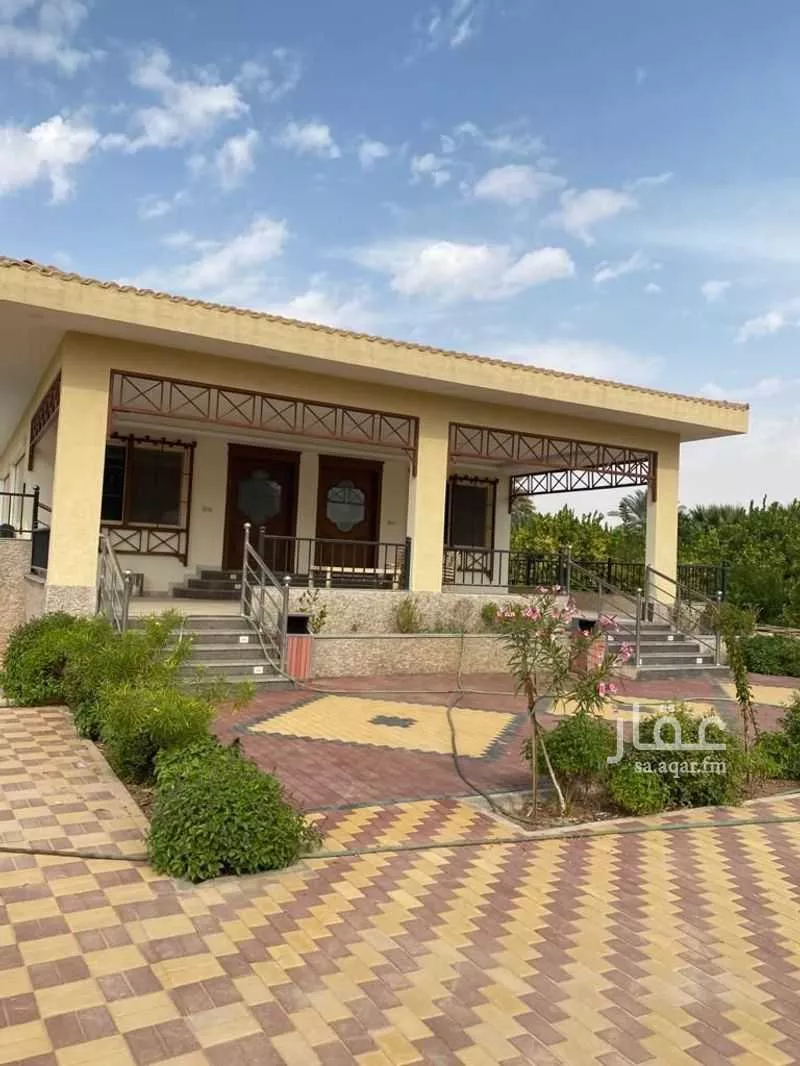 مزرعة للبيع في شارع طريق الملك عبد العزيز, حي طويق, مدينة المزاحميه, منطقة الرياض 1 صورة