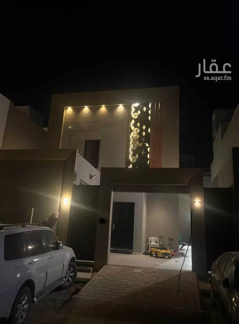 فيلا للبيع في شارع إبراهيم الشرواني, حي الرمال, مدينة الرياض, منطقة الرياض 1 صورة