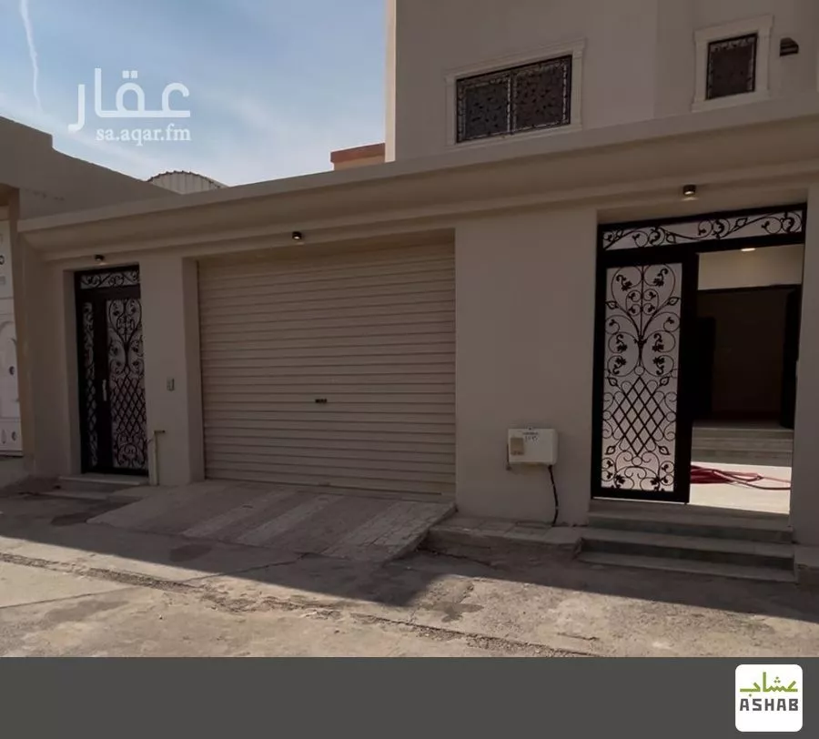 فيلا للبيع في شارع الحارث بن معاذ الظهري أبو درة, حي المنتزة الغربي, مدينة بريدة, منطقة القصيم 1 صورة