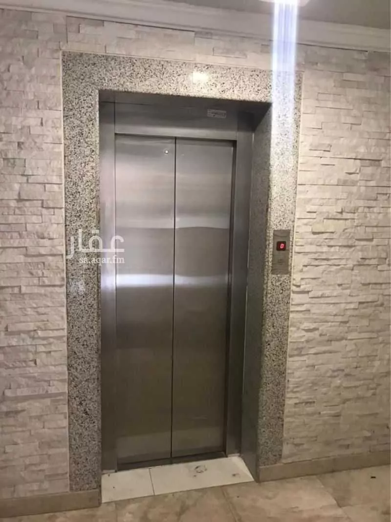 شقة للإيجار في شارع الامير هذلول ابن عبدالعزيز, حي مدينة العمال, مدينة الخبر, المنطقة الشرقية 1 صورة