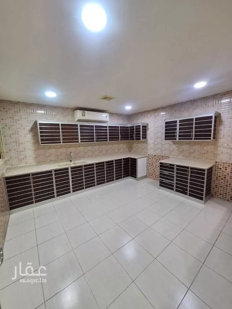 شقة للإيجار في شارع الامير مشهور ابن عبدالعزيز, حي مدينة العمال, مدينة الخبر, المنطقة الشرقية 1 صورة