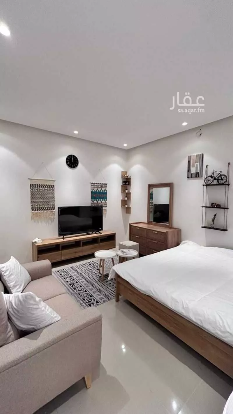 استديو مفروش للحجز في شارع رقم, حي الملقا, الرياض 1 صورة