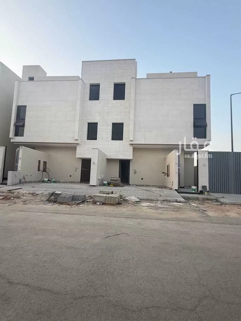 دور للبيع في شارع خريص الفرعي, حي الأندلس, مدينة الرياض, منطقة الرياض 1 صورة