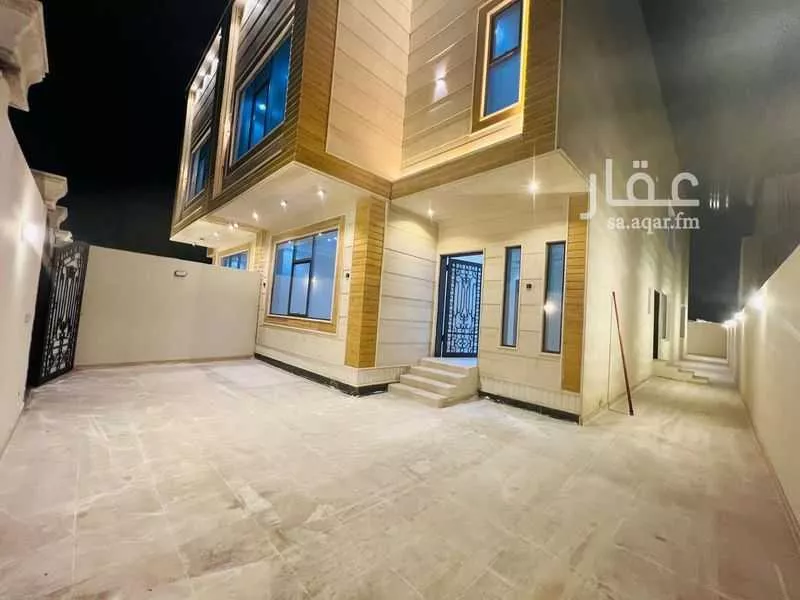 فيلا للبيع في شارع شارع الامير نواف بن عبدالعزيز, حي الشاطئ, مدينة جازان, منطقة جازان 1 صورة