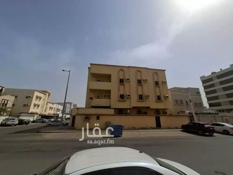 عمارة للبيع في شارع عبد الله بن سهل بن حنيف الأنصاري, حي الشاطئ, مدينة جازان, منطقة جازان 1 صورة