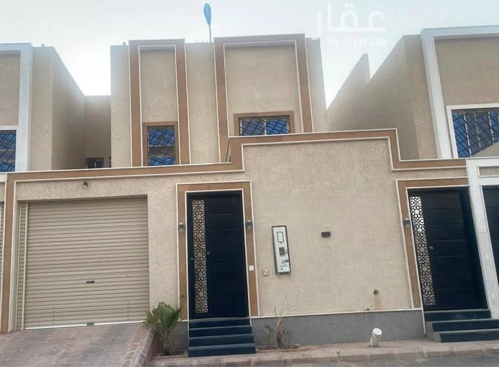 فيلا للإيجار في شارع أحمد بن خالد الكندي, حي الحزم, مدينة الرياض, منطقة الرياض 1 صورة
