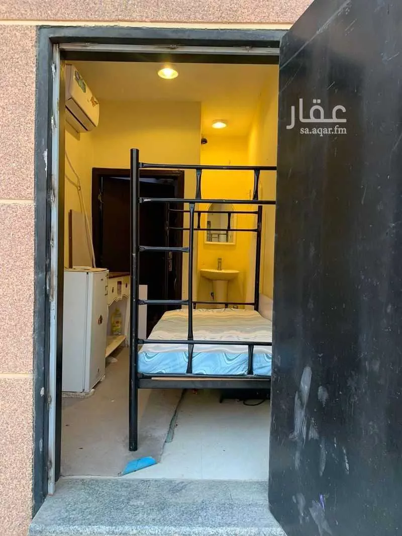 غرفة للإيجار في حي ، شارع أبي محمد الناصح ، حي عكاظ ، الرياض ، منطقة الرياض 1 صورة