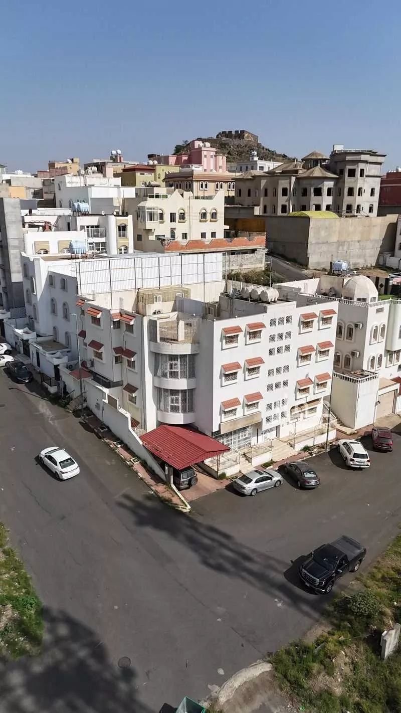 عمارة للبيع في شارع الاخيار, حي القري, مدينة ابها, منطقة عسير 1 صورة