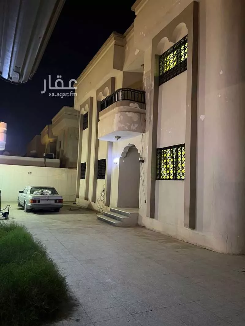 فيلا للإيجار في شارع هارون الزهري ، حي المصيف ، الرياض ، منطقة الرياض 1 صورة