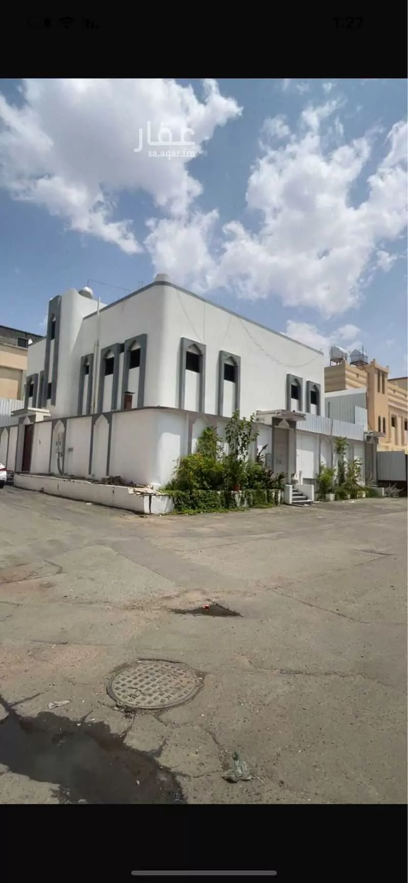 عمارة للبيع في شارع ابراهيم البكري, حي العزيزية الغربي, مدينة خميس مشيط, منطقة عسير 1 صورة
