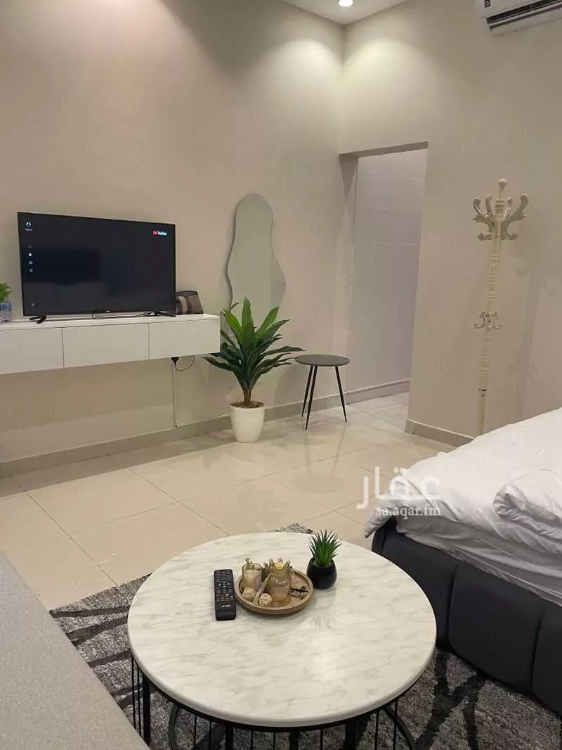 استديو مفروش للحجز في شارع الأمير ناصر بن سعود بن فرحان آل سعود, الصحافة, الرياض 1 صورة