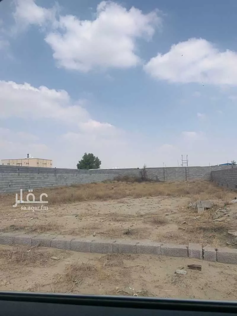 أرض للبيع في شارع الامام محمد بن ابراهيم ، الفوارسة ، بيش 1 صورة