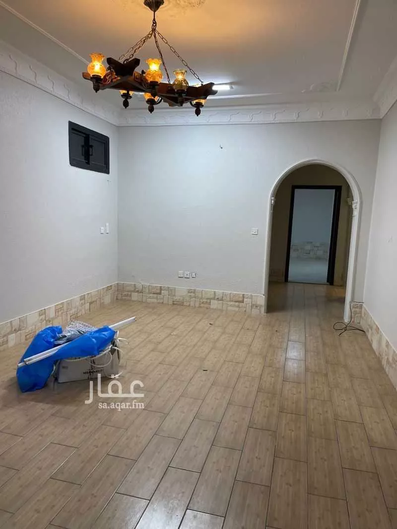 شقة للإيجار في شارع عاصم بن العكير ، حي النزهة ، جدة ، جدة 1 صورة