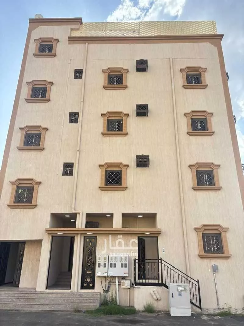 شقة للبيع في شارع حسين محمد سعد, حي النهضة, مدينة احد رفيده, منطقة عسير 1 صورة