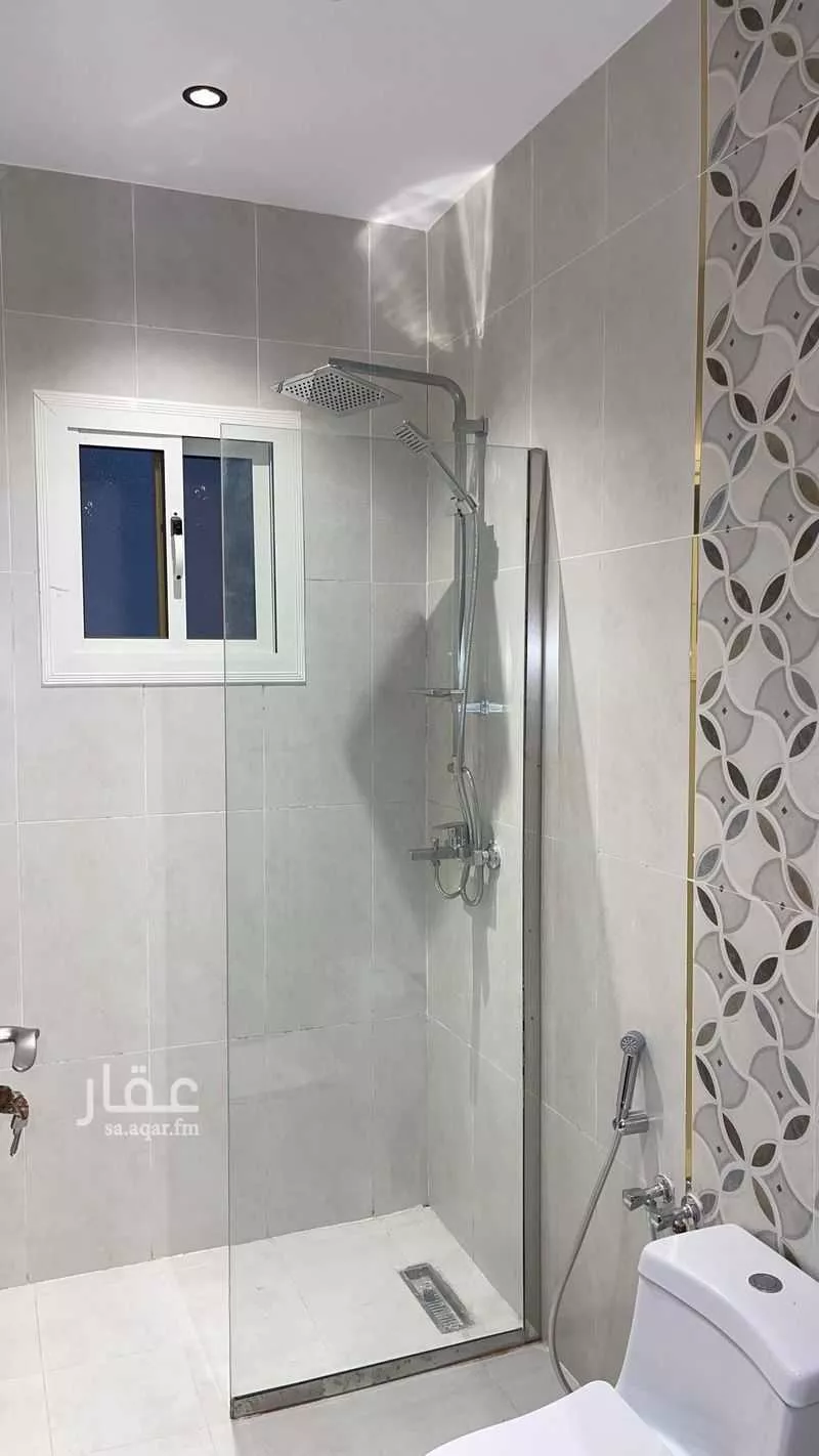 شقة للبيع في شارع أحمد بن عيسى الرومي, حي بطحاء قريش, مدينة مكه المكرمه, منطقة مكة المكرمة 1 صورة