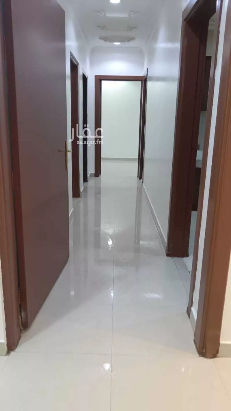 شقة للإيجار في شارع 1800102, حي الحمراء, مدينة الرياض, منطقة الرياض 1 صورة