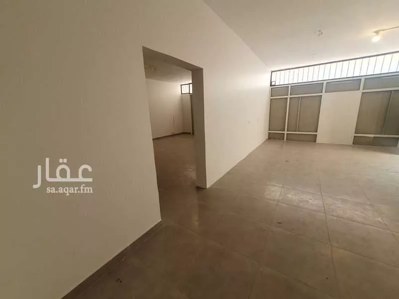 مكتب تجاري للإيجار في شارع بشار بن عدى الطائي, حي القصواء, مدينة المدينة المنورة, منطقة المدينة المنورة 1 صورة