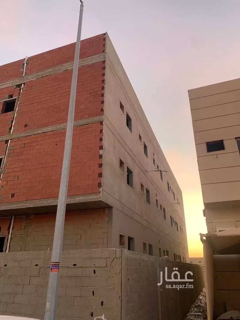 عمارة للبيع في شارع البختري ، حي الصليب الشرقي ، رابغ ، رابغ 1 صورة
