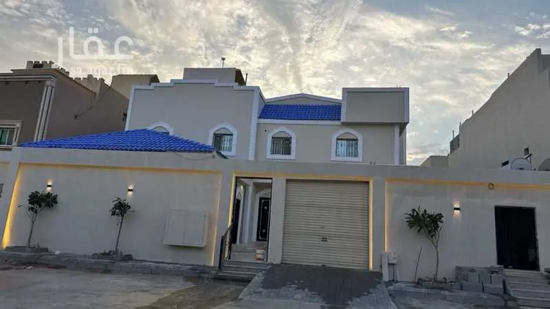 فيلا للبيع في شارع جبل المشايخ, حي القادسية, مدينة الرياض, منطقة الرياض 1 صورة