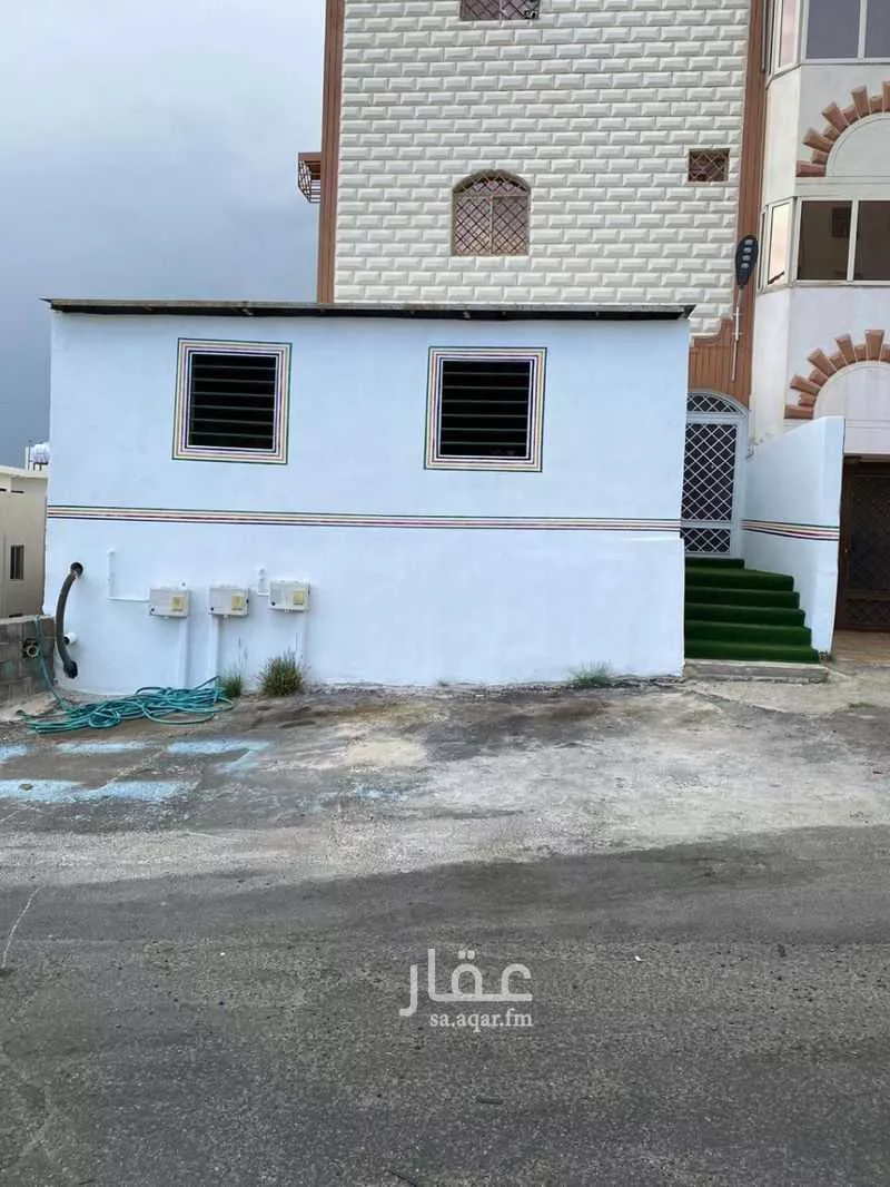 شقة للبيع في شارع الغائر ، حي درة المنسك ، الشرف ، منطقة عسير 1 صورة