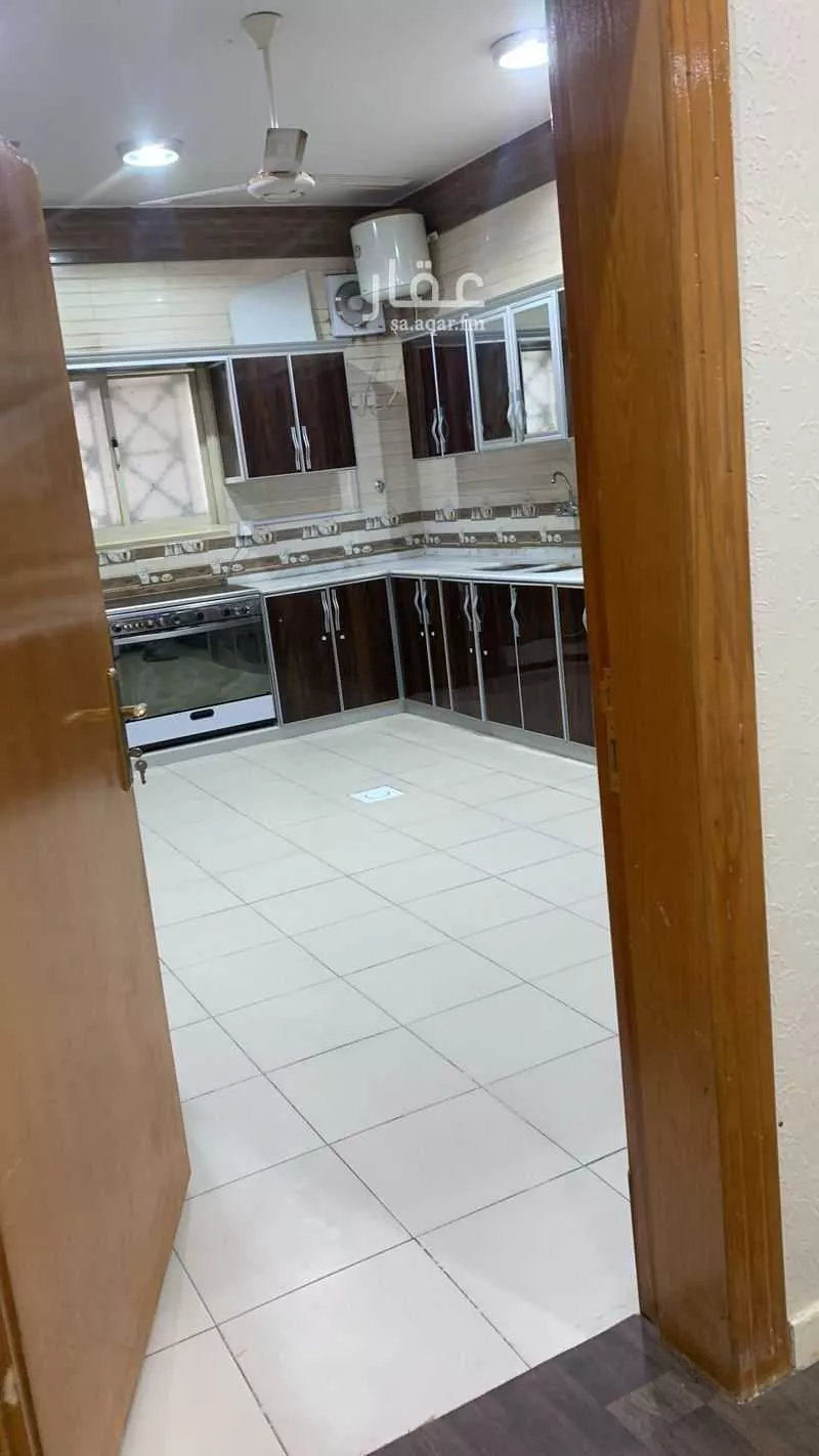 شقة للإيجار في شارع عبدالحفيظ الكردي ، طيب الإسم ، خميس مشيط 1 صورة