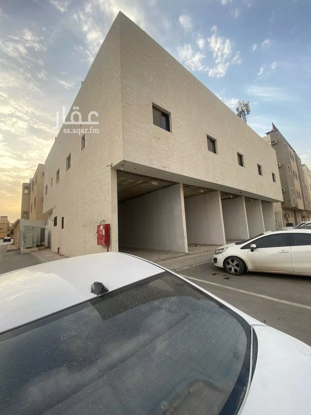 عمارة للإيجار في شارع التربة, حي المونسية, مدينة الرياض, منطقة الرياض 1 صورة