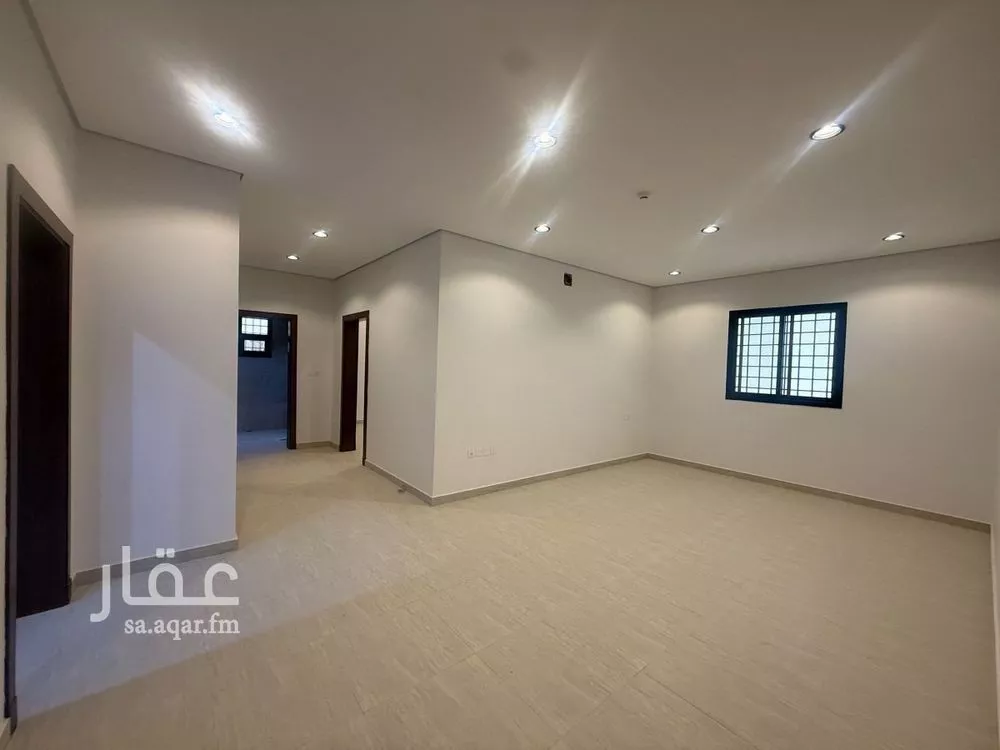 عمارة للإيجار في شارع ماجد بن مرعيد, حي الدار البيضاء, مدينة الرياض, منطقة الرياض 1 صورة