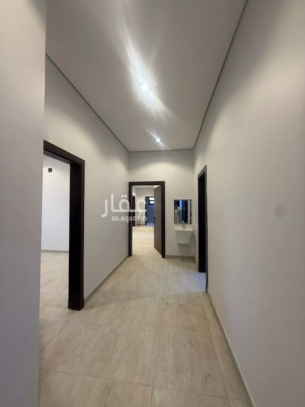 عمارة للإيجار في شارع ماجد بن مرعيد, حي الدار البيضاء, مدينة الرياض, منطقة الرياض 1 صورة