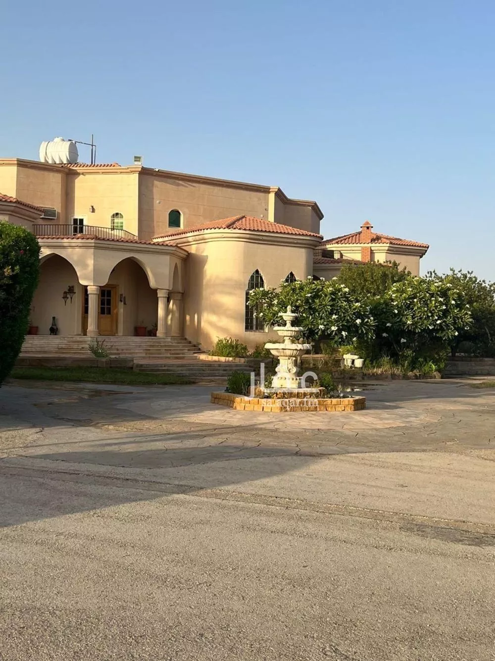 فيلا للبيع في شارع عبد المحسن الطوسي, حي الروابي, مدينة عنيزة, منطقة القصيم 1 صورة