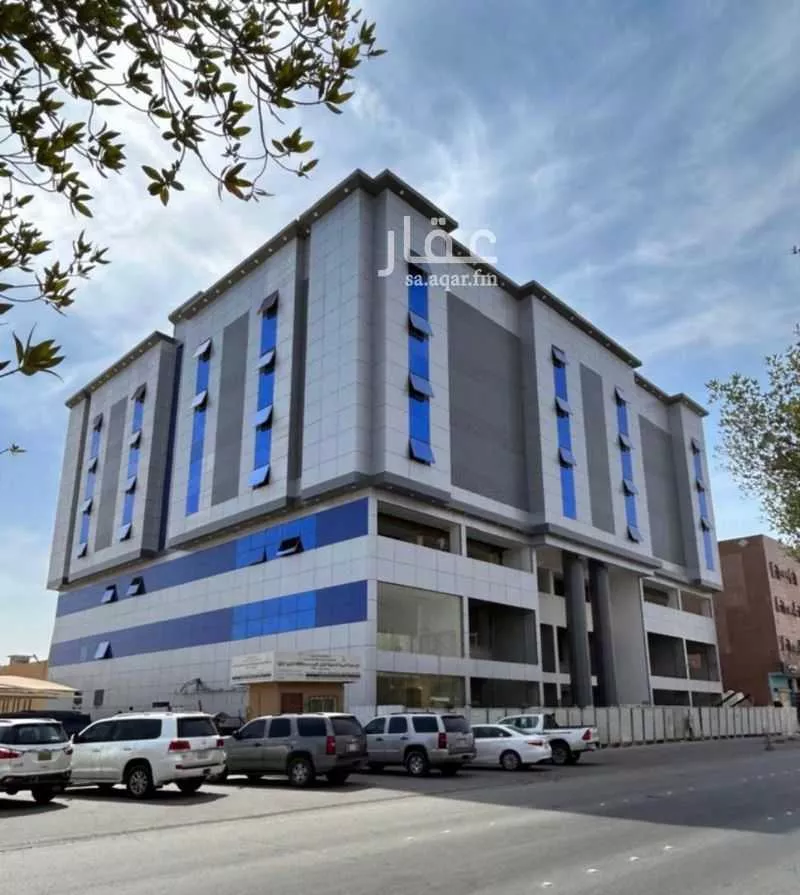 عمارة للإيجار في شارع البرقاني, حي السلام, مدينة الخرج, منطقة الرياض 1 صورة