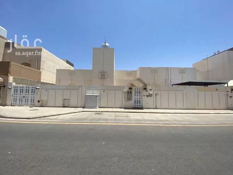 فيلا للبيع في شارع أحمد بن خزيمة ، حي الخالدية ، المدينة المنورة ، منطقة المدينة المنورة 1 صورة