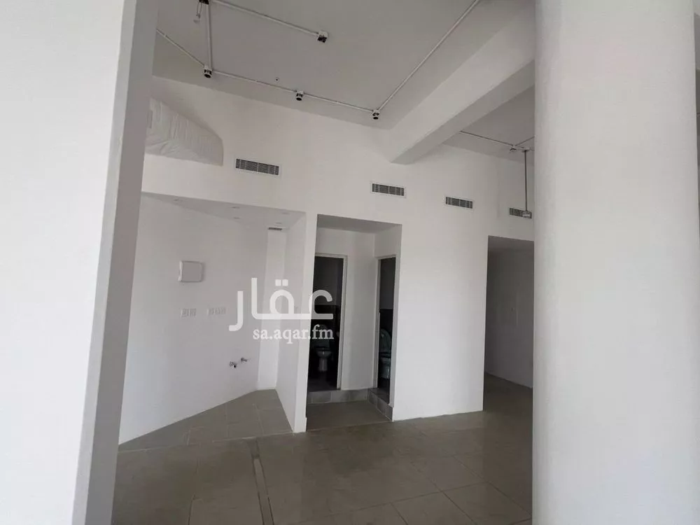 مكتب تجاري للإيجار في null 1 صورة