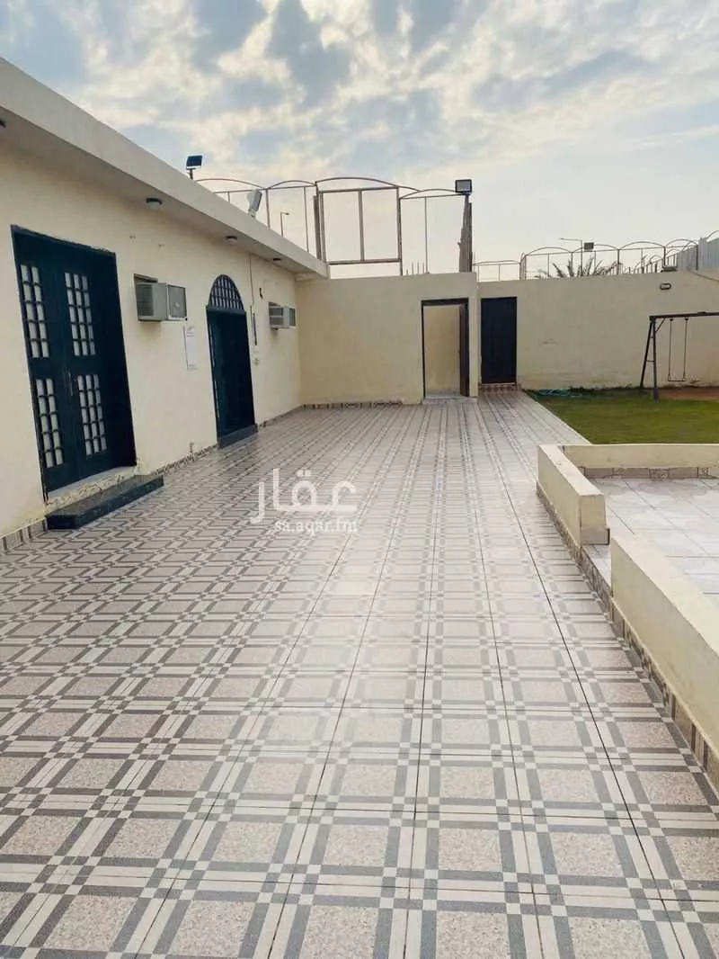 استراحة للبيع في شارع الزهراء, حي السعادة, مدينة الرياض, منطقة الرياض 1 صورة