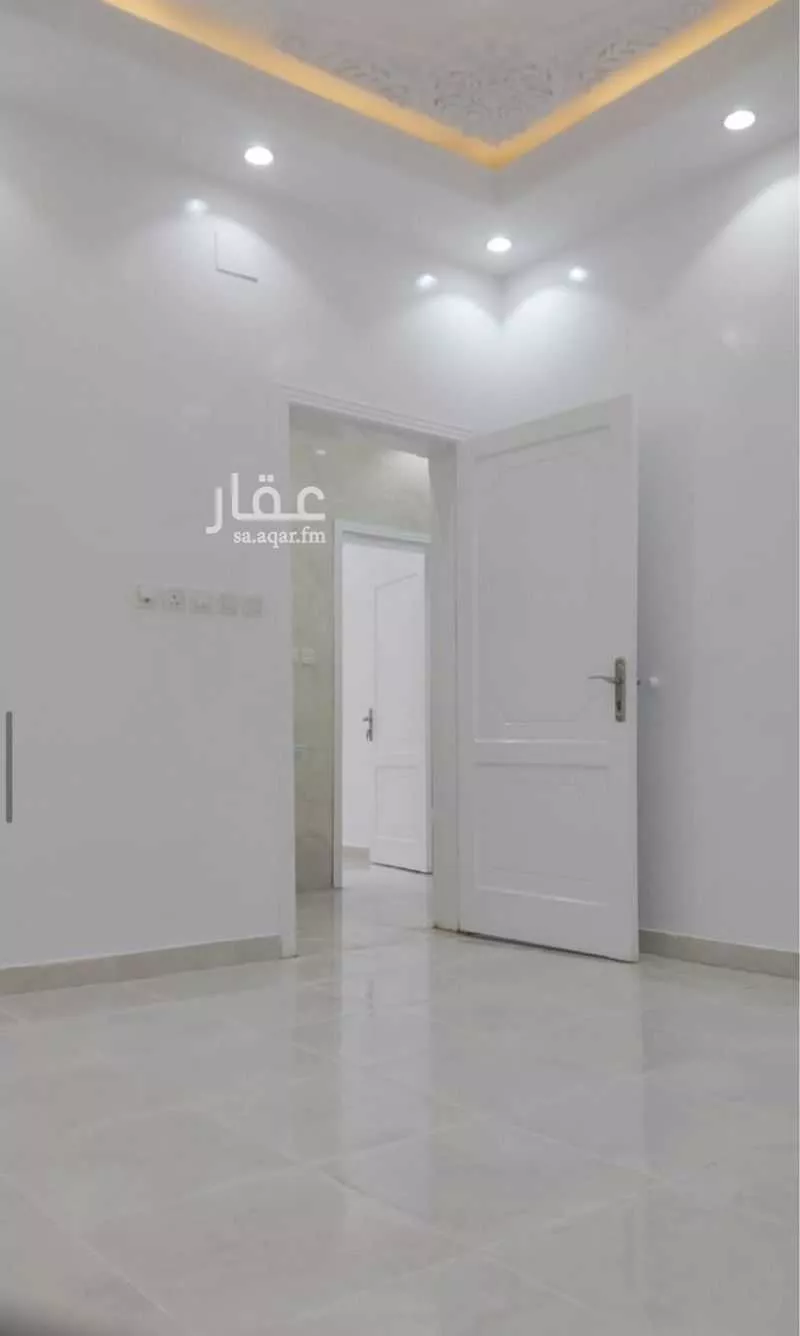 شقة للإيجار في شارع سعد بن ابي وقاص, حي المصيف, مدينة تبوك, منطقة تبوك 1 صورة