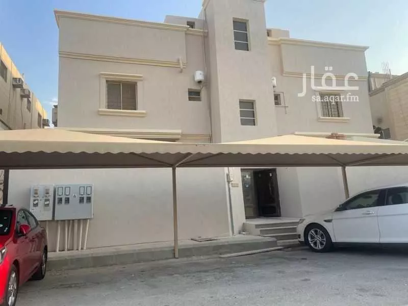 عمارة للبيع في شارع الازاهير, حي الكوثر, مدينة القطيف, المنطقة الشرقية 1 صورة