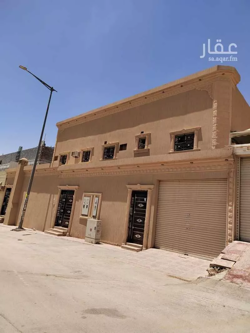 فيلا للبيع في شارع يحيي بن خالد البرمكي, حي النظيم, مدينة الرياض, منطقة الرياض 1 صورة