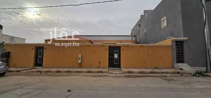 دور للبيع في شارع ابراهيم الزيادي, حي التلال, مدينة حفر الباطن, المنطقة الشرقية 1 صورة