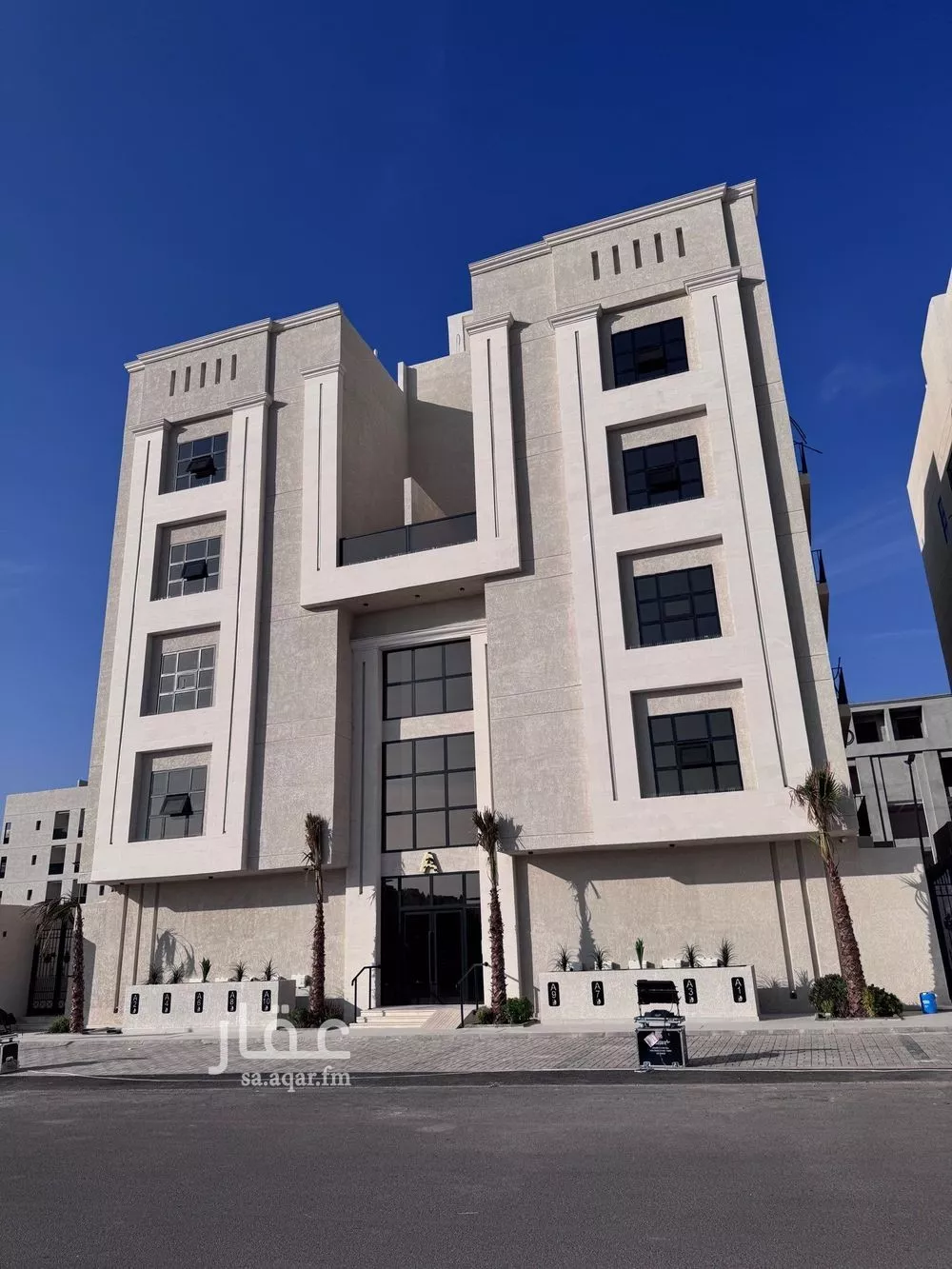 شقة للبيع في شارع ممر مشاه 1086, حي عين الخيف, مدينة المدينة المنورة, منطقة المدينة المنورة 1 صورة