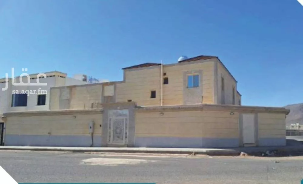 عمارة للبيع في شارع محمد بن الفضل, حي السكب, مدينة المدينة المنورة, منطقة المدينة المنورة 1 صورة