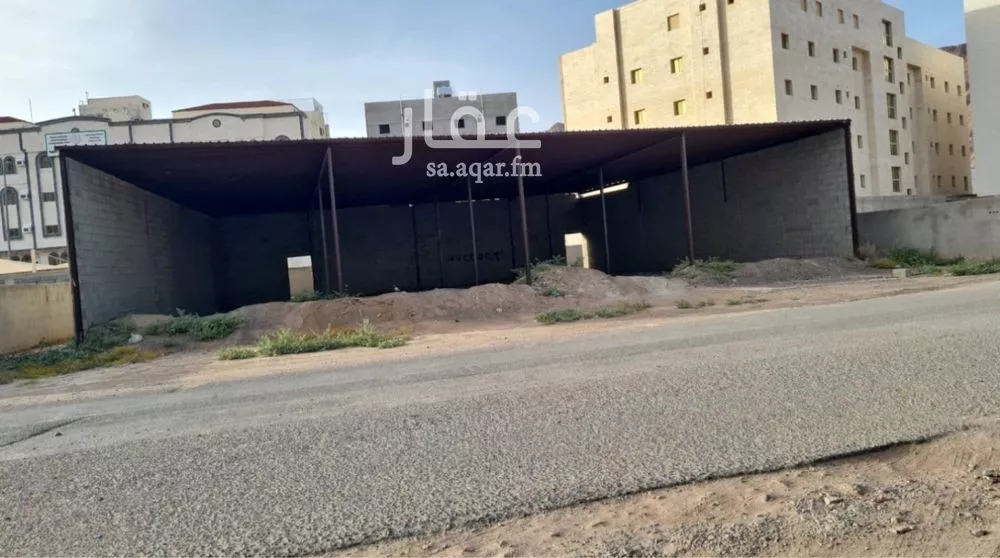 أرض للبيع في شارع علي زين العابدين, حي بنى حارثة, مدينة المدينه المنوره, منطقة المدينة المنورة 1 صورة