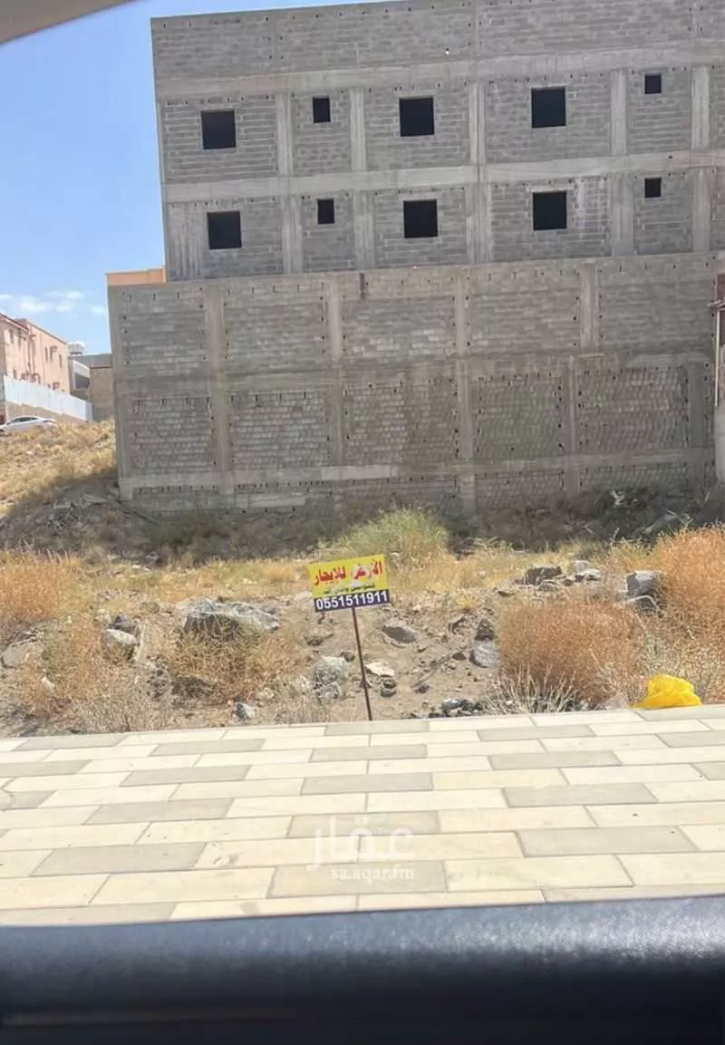 أرض للإيجار في حي العزيزية, مدينة ابها, منطقة عسير 1 صورة