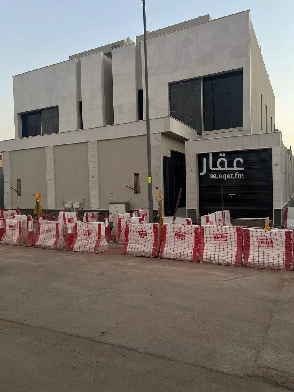 فيلا للبيع في شارع بشار العقيلي, حي النهضة, مدينة الرياض, منطقة الرياض 1 صورة