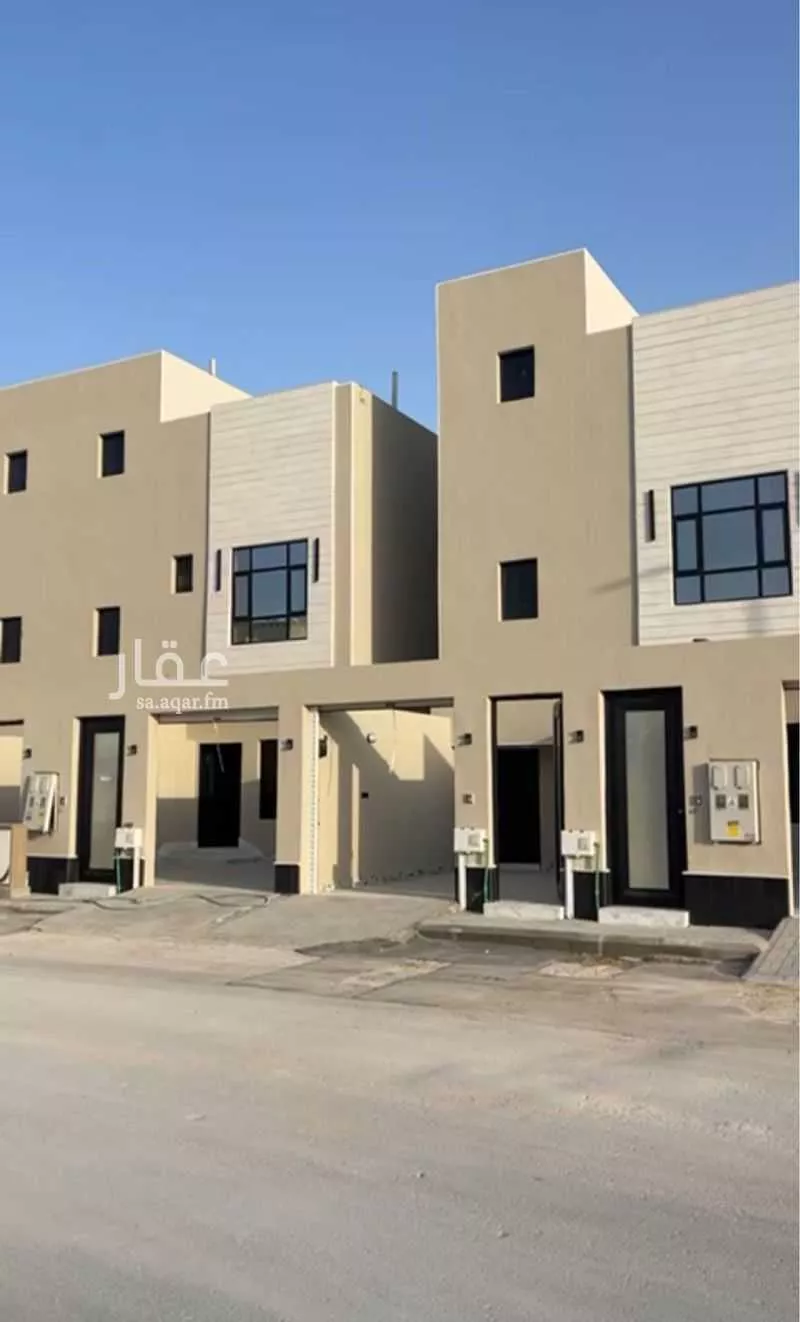 دور للبيع في شارع نافع بن ابي نجيح, حي بدر, مدينة الرياض, منطقة الرياض 1 صورة