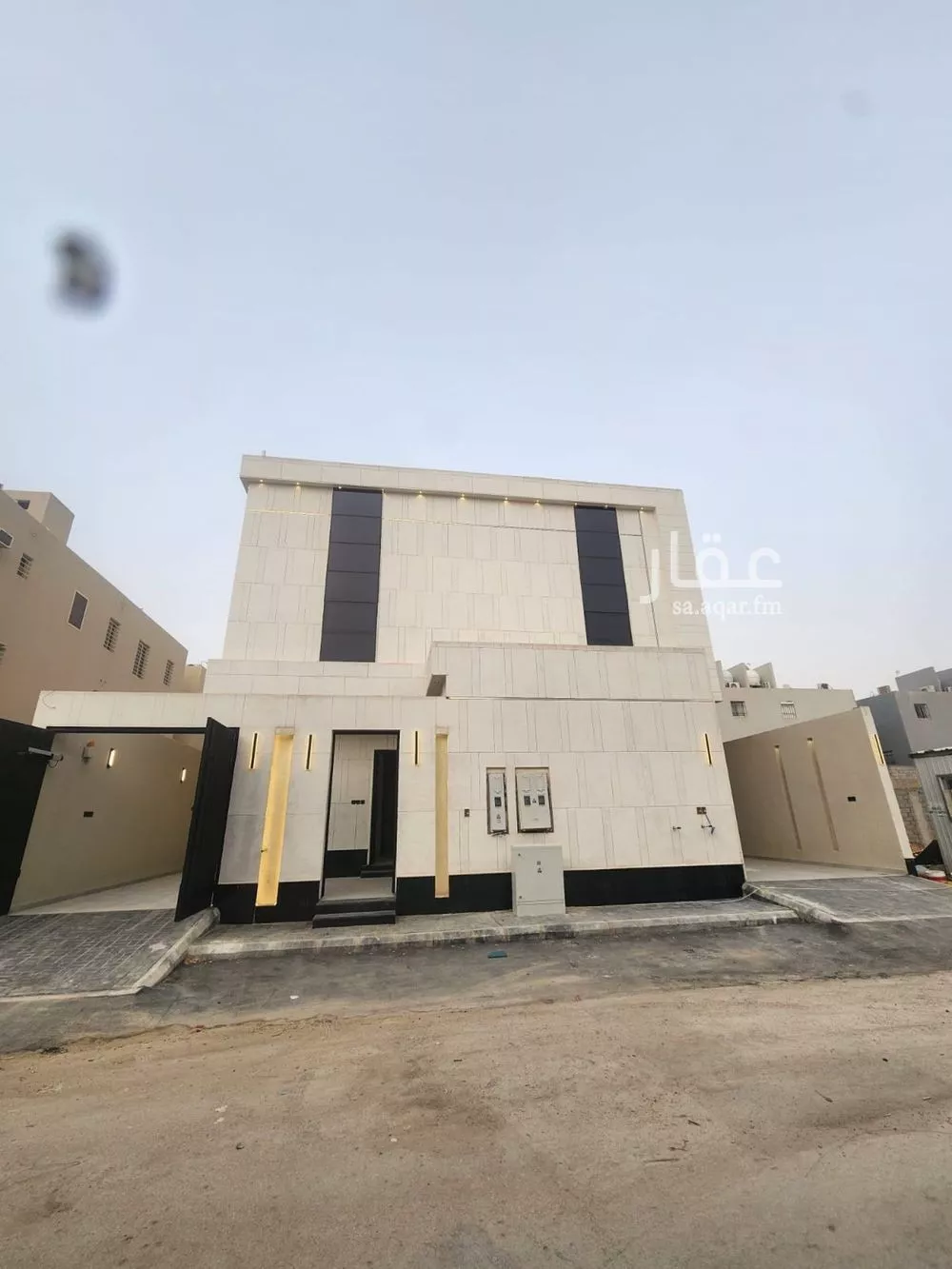 فيلا للبيع في شارع جمال الدين أبي السعود ظهيرة, حي الرمال, مدينة الرياض, منطقة الرياض 1 صورة