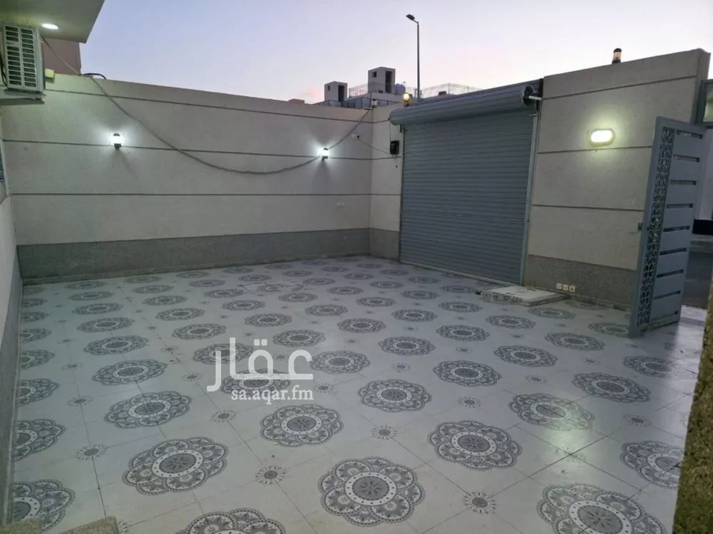 دور للإيجار في شارع هشام بن سلمان, حي نبلاء, مدينة المدينة المنورة, منطقة المدينة المنورة 1 صورة